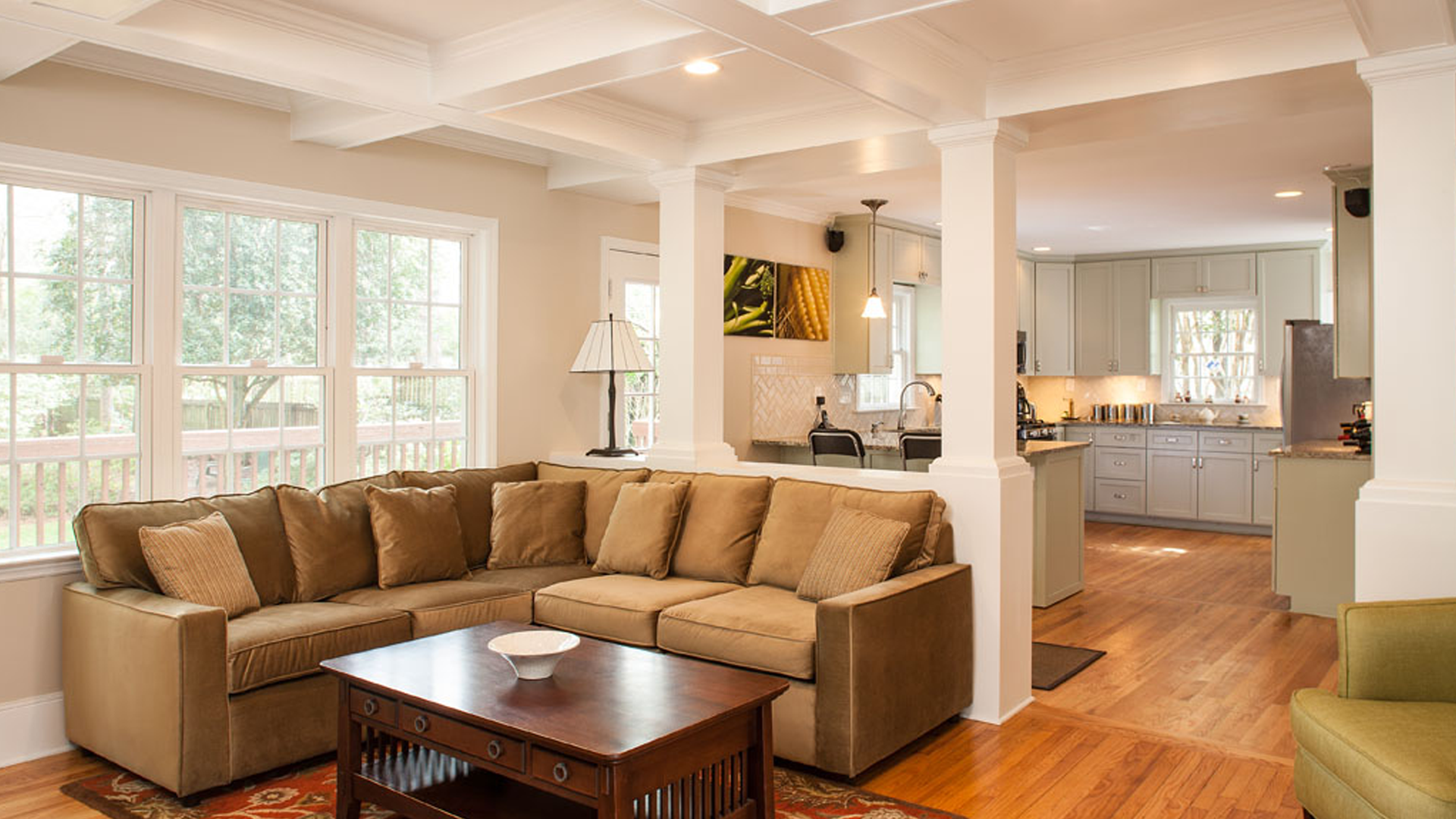 How to Modernize an Outdated Living Room in 2025